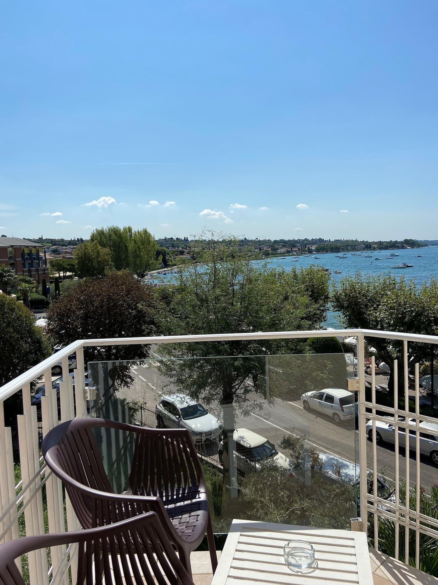 Kriss Internazionale Hotel Bardolino Eksteriør bilde