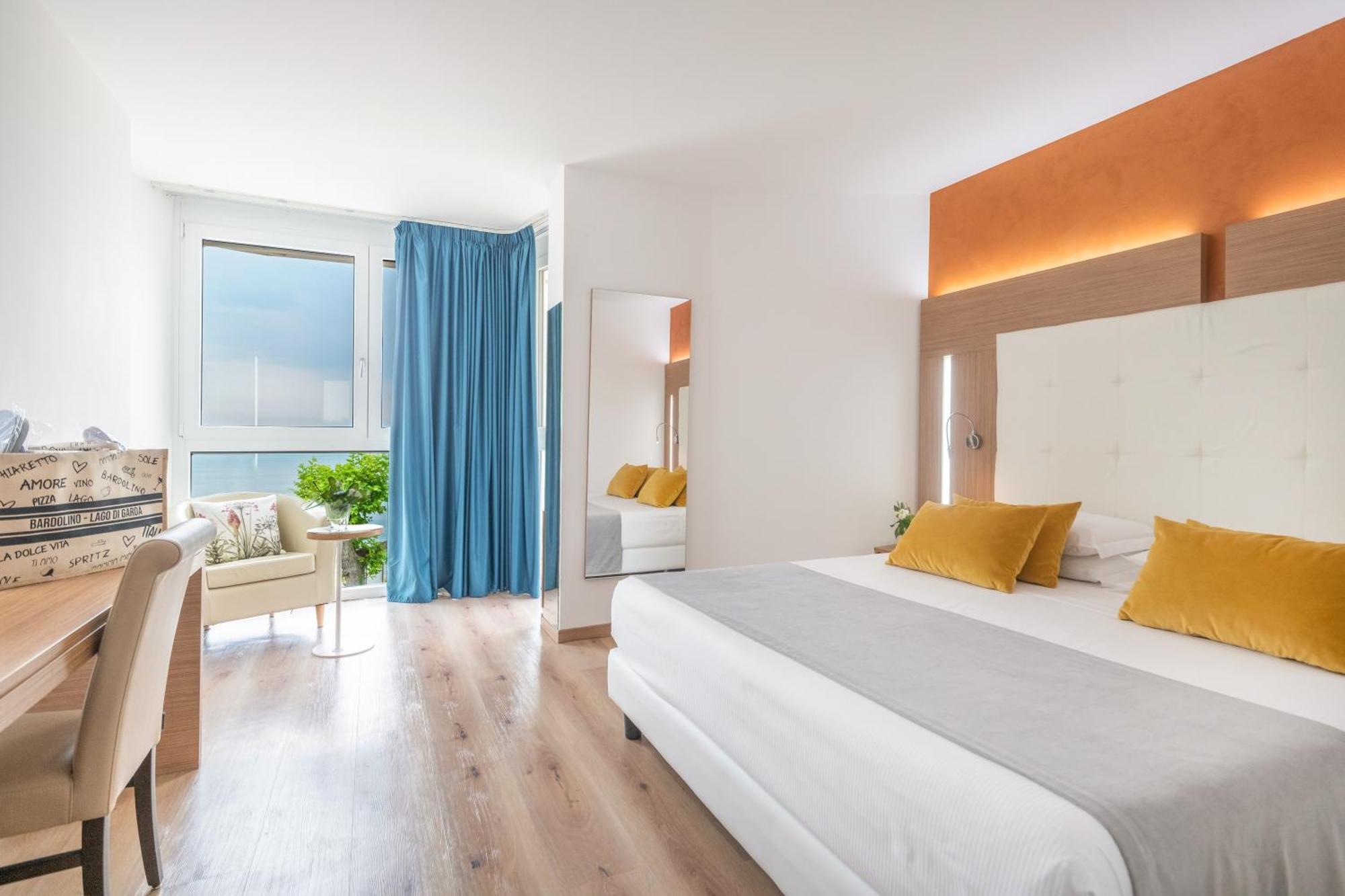 Kriss Internazionale Hotel Bardolino Eksteriør bilde