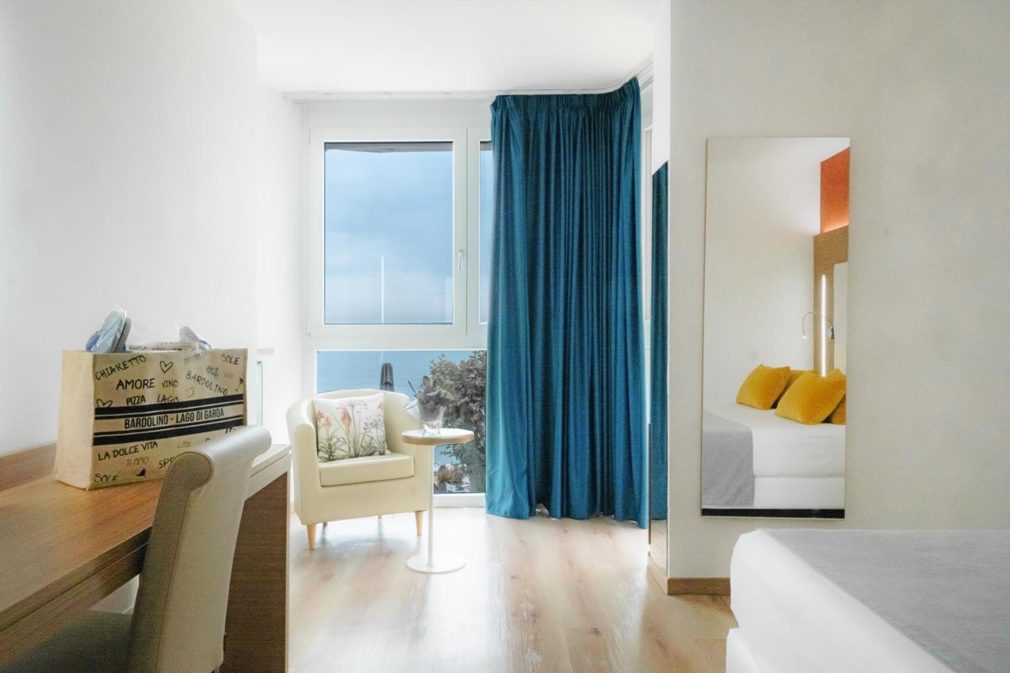 Kriss Internazionale Hotel Bardolino Eksteriør bilde