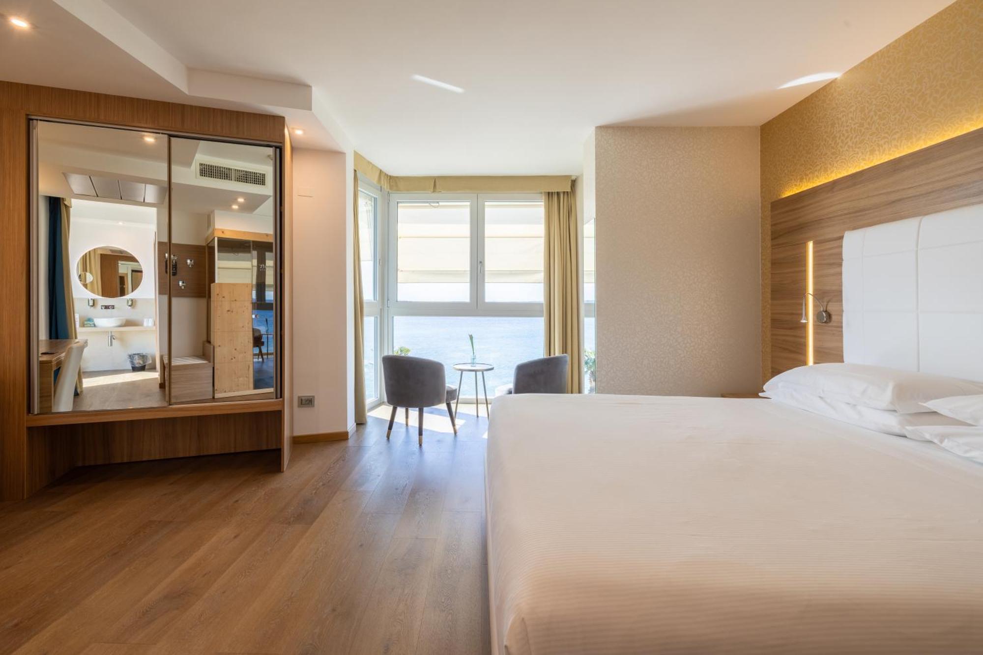 Kriss Internazionale Hotel Bardolino Eksteriør bilde