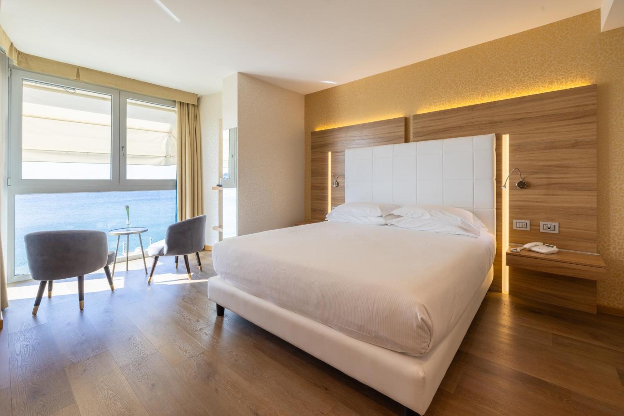 Kriss Internazionale Hotel Bardolino Eksteriør bilde