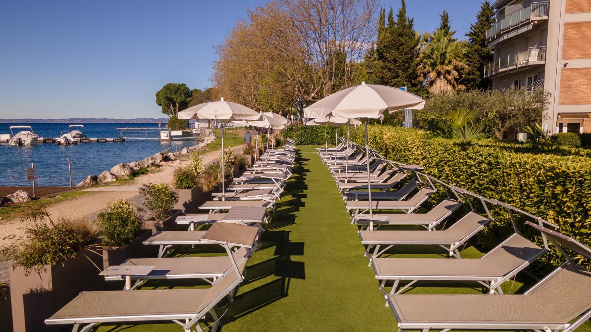 Kriss Internazionale Hotel Bardolino Eksteriør bilde